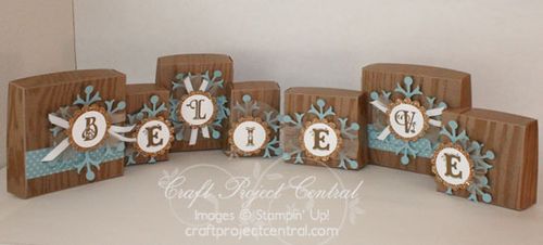 Snowflake-Gift-Box-Display